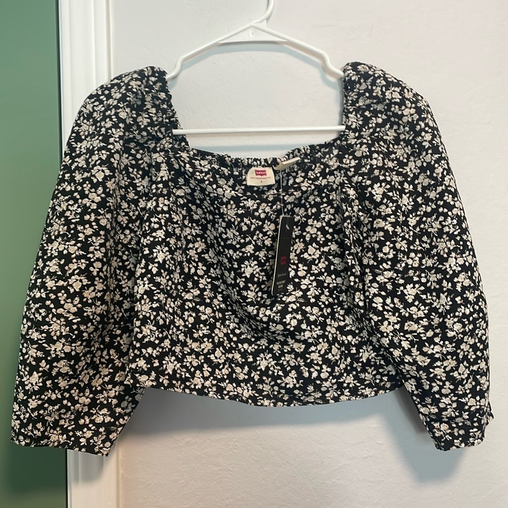 Brand new with tag, Levi’s black and white floral blouse in a size small